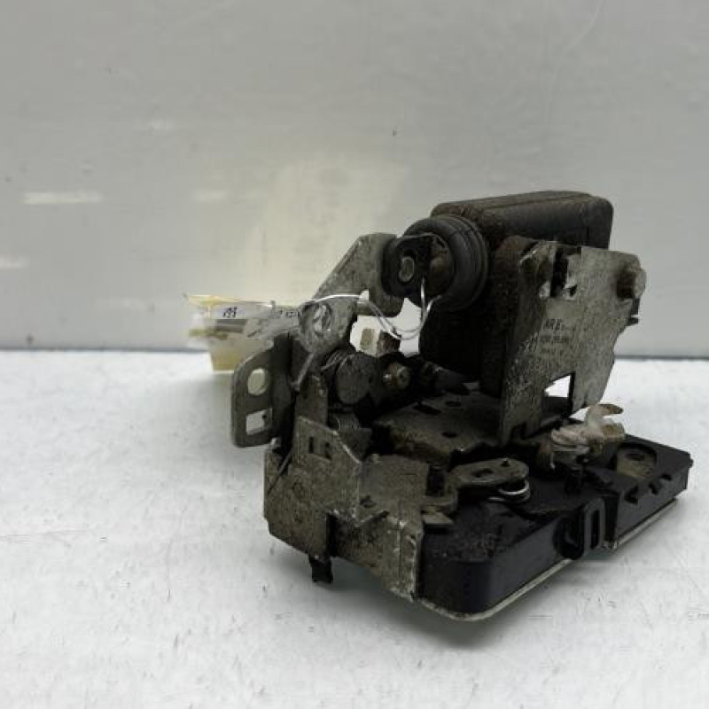 Serrure arriere droit DACIA DUSTER 1 Photo n°4