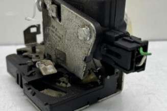 Serrure arriere droit DACIA DUSTER 1