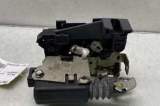 Serrure avant droit DACIA SANDERO 1