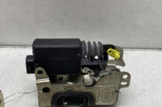 Serrure avant droit DACIA SANDERO 1