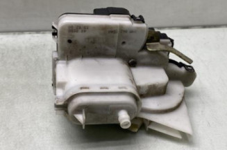 Serrure arriere droit VOLKSWAGEN POLO 3