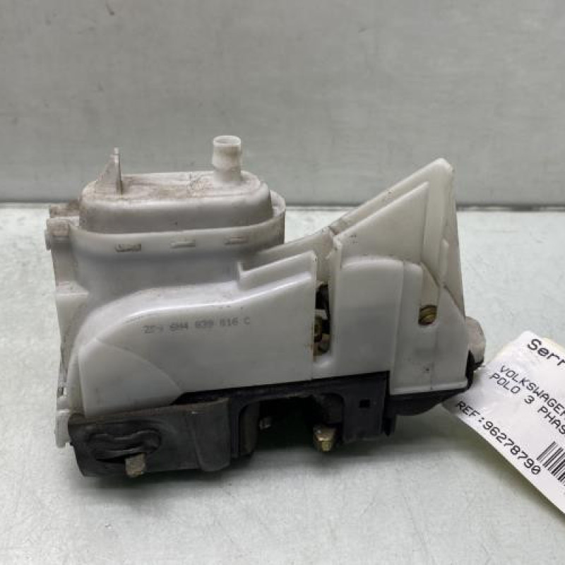 Serrure arriere droit VOLKSWAGEN POLO 3 Photo n°3