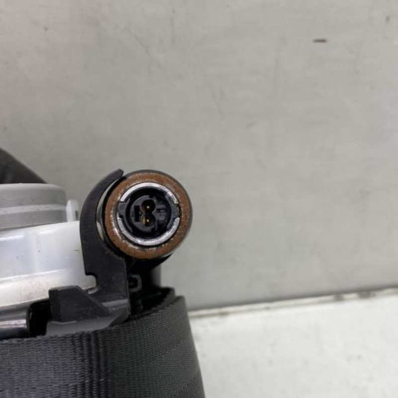 Pretensionneur de ceinture avant droit SEAT LEON 3 Photo n°4