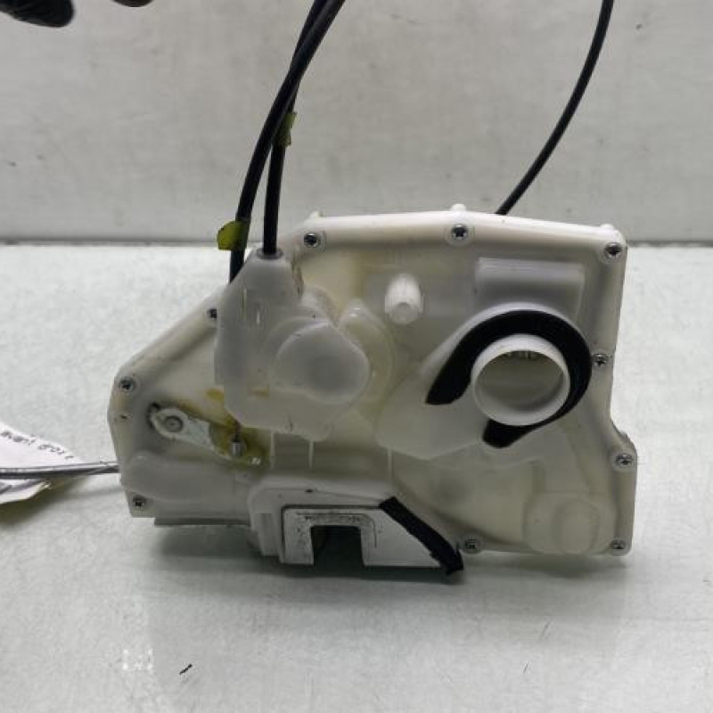 Serrure avant droit OPEL AGILA B Photo n°4