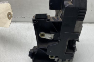 Serrure avant droit RENAULT TRAFIC 2