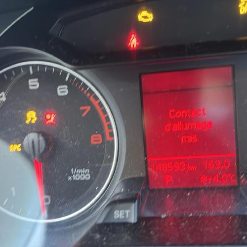 Serrure arriere droit AUDI A4 3 Photo n°17