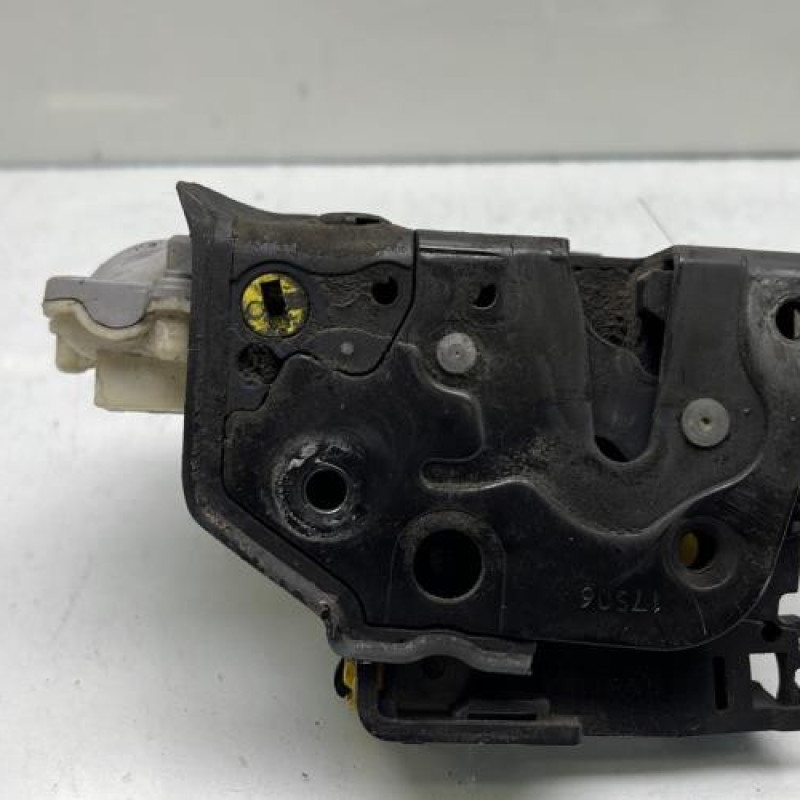 Serrure arriere gauche SEAT LEON 2 Photo n°5