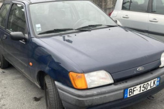 Serrure avant droit FORD FIESTA 3