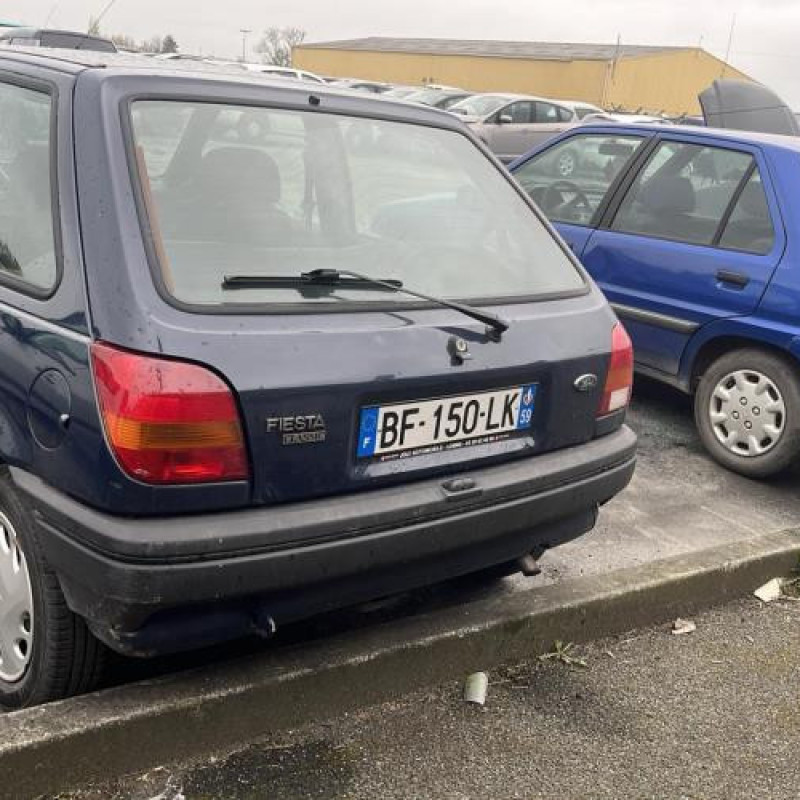 Serrure avant droit FORD FIESTA 3 Photo n°8