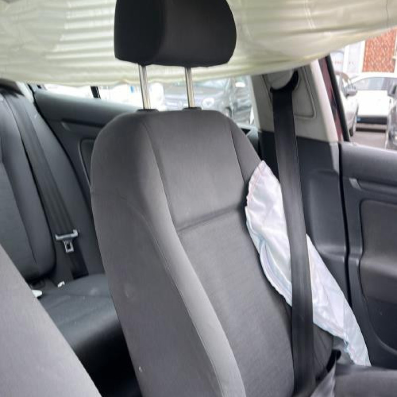 Serrure arriere droit VOLKSWAGEN GOLF 5 Photo n°14