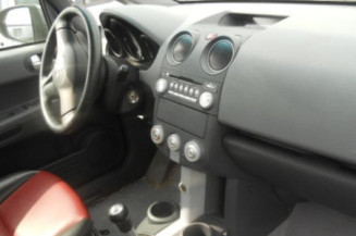 Serrure avant droit MITSUBISHI COLT 6