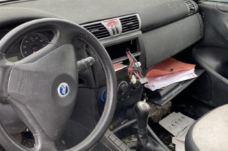 Serrure avant gauche FIAT STILO