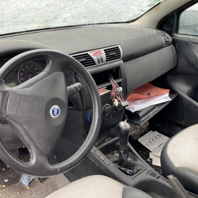 Serrure avant gauche FIAT STILO Photo n°18