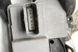Serrure avant gauche PEUGEOT 206