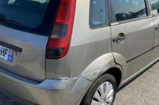 Serrure avant gauche FORD FIESTA 5