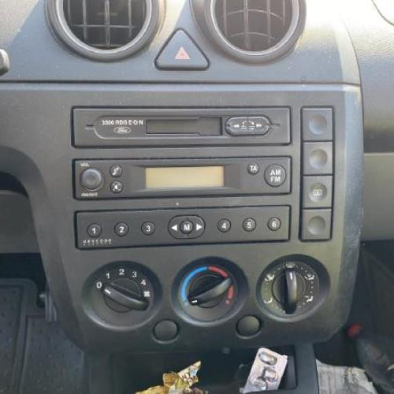 Serrure avant gauche FORD FIESTA 5 Photo n°19