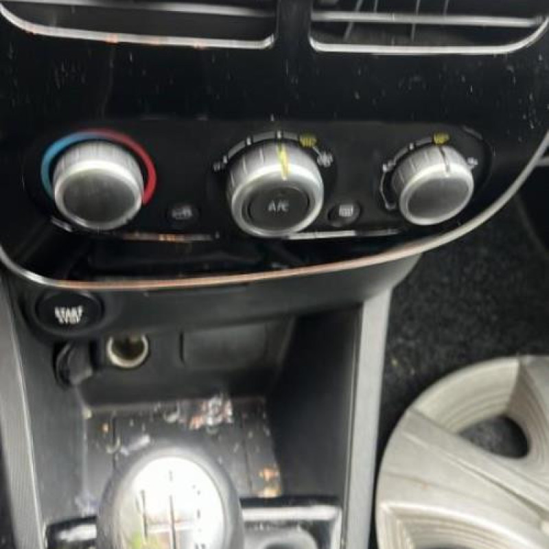 Moteur RENAULT CLIO 4 Photo n°8