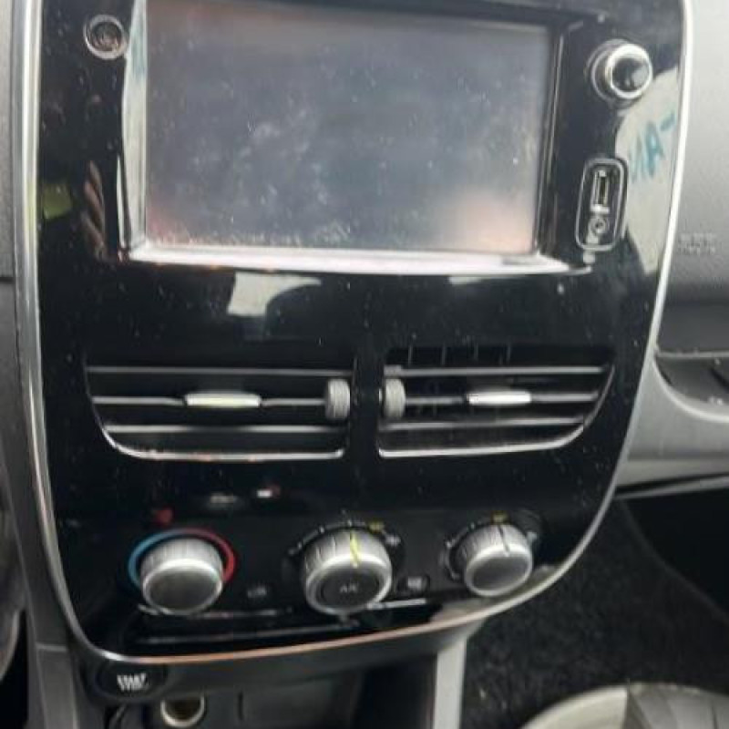 Moteur RENAULT CLIO 4 Photo n°9