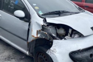Serrure avant droit PEUGEOT 107