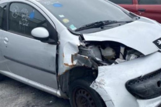 Serrure avant droit PEUGEOT 107