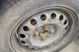 Serrure avant droit PEUGEOT 107