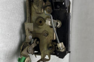 Serrure avant droit RENAULT SUPER 5