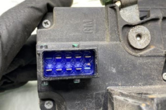 Serrure avant gauche OPEL CORSA C