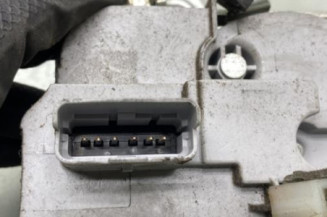 Serrure avant gauche CITROEN BERLINGO 1