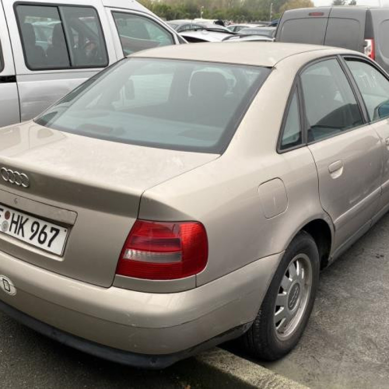 Serrure avant gauche AUDI A4 1 Photo n°6