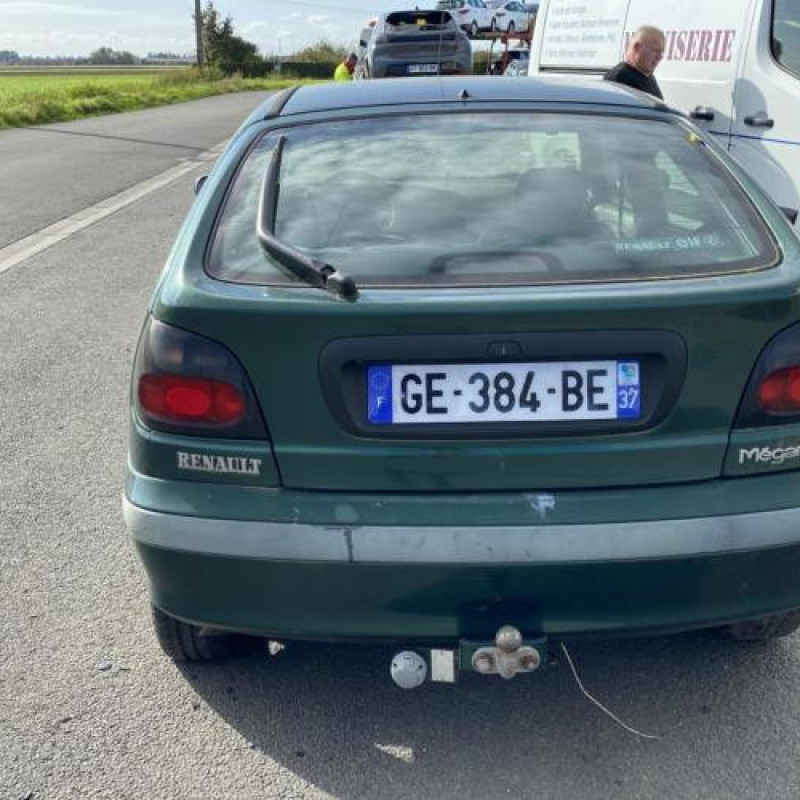 Serrure avant droit RENAULT MEGANE 1 Photo n°9