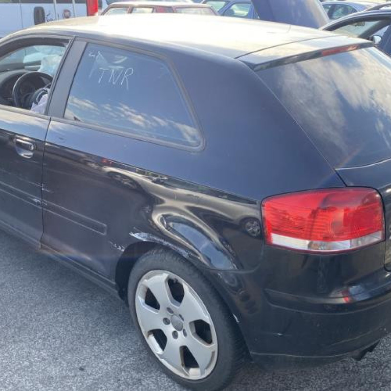 Serrure avant gauche AUDI A3 2 Photo n°8
