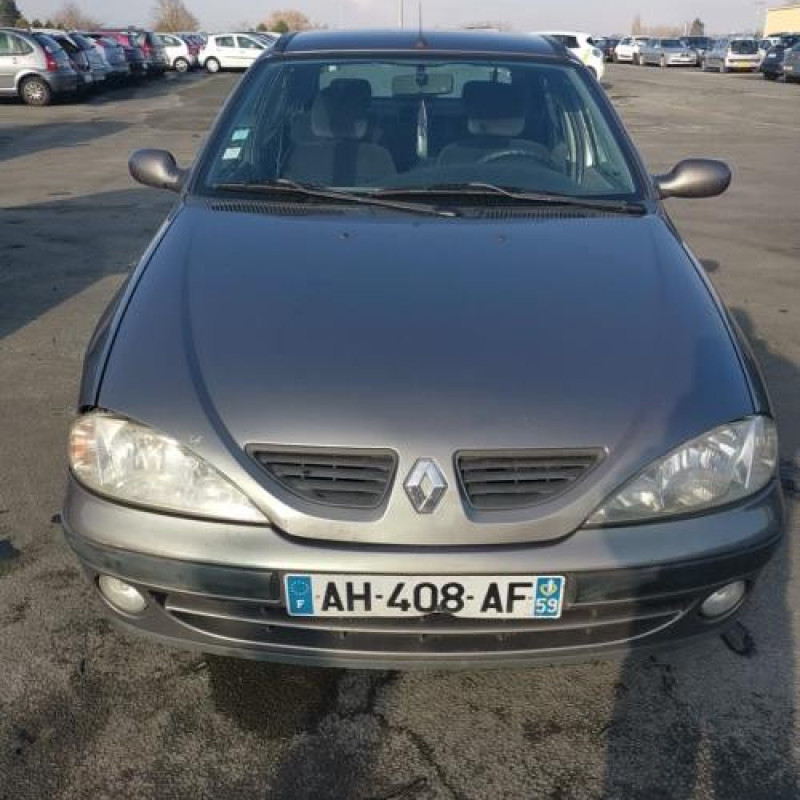 Serrure avant gauche RENAULT MEGANE 1 Photo n°5
