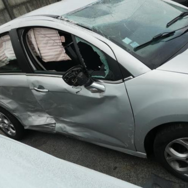 Serrure avant gauche CITROEN C3 2 Photo n°13