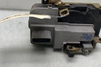 Serrure avant gauche PEUGEOT 206