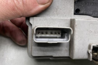 Serrure avant gauche PEUGEOT 206