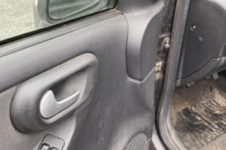 Serrure avant gauche OPEL CORSA C