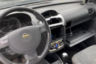 Serrure avant gauche OPEL CORSA C