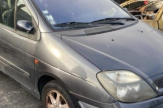 Serrure avant droit RENAULT SCENIC 1