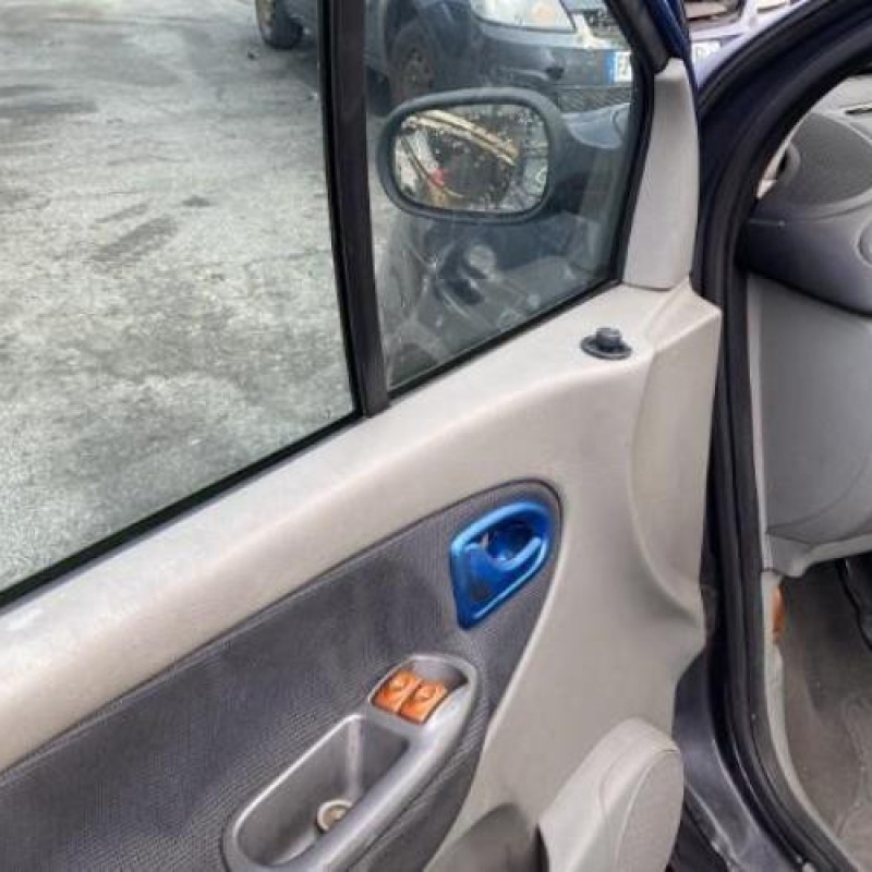 Serrure avant droit RENAULT SCENIC 1 Photo n°15