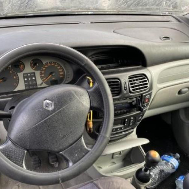 Serrure avant droit RENAULT SCENIC 1 Photo n°19