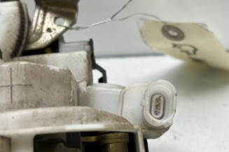 Serrure avant droit VOLKSWAGEN POLO 3