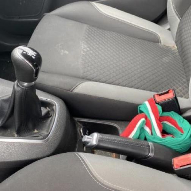 Air bag conducteur FORD FIESTA 6 Photo n°18