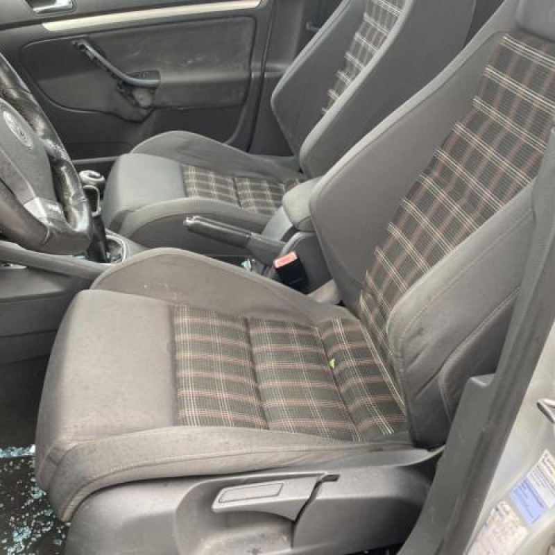 Air bag conducteur VOLKSWAGEN GOLF 5 Photo n°14