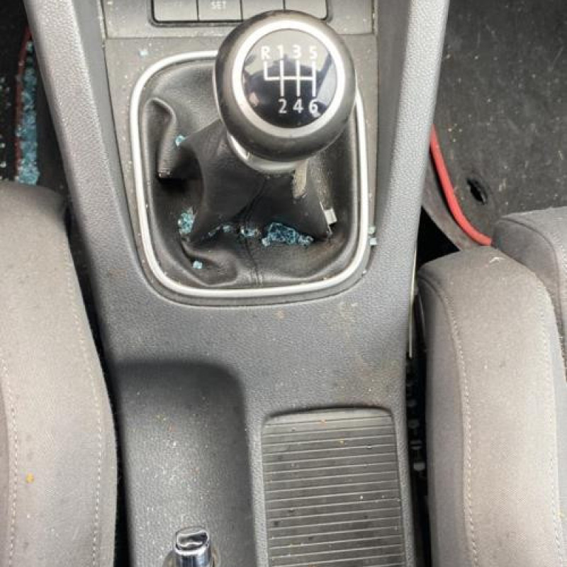 Air bag conducteur VOLKSWAGEN GOLF 5 Photo n°20