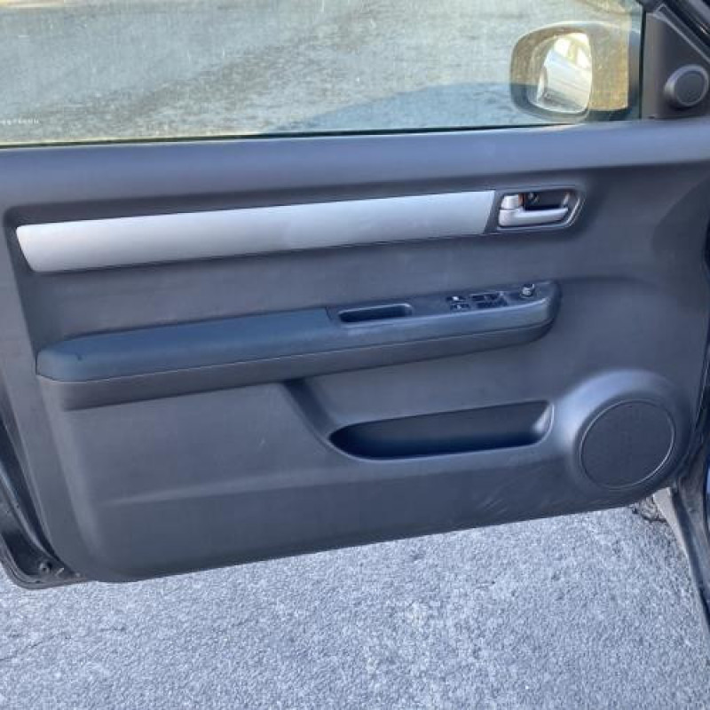 Bouton de warning SUZUKI SWIFT 3 Photo n°12