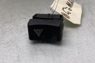 Bouton de warning RENAULT R11 Photo n°1
