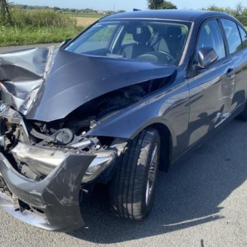 Commande GPS BMW SERIE 3 F30/F80 Photo n°5