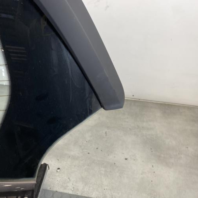 Malle/Hayon arriere CHEVROLET SPARK Photo n°4