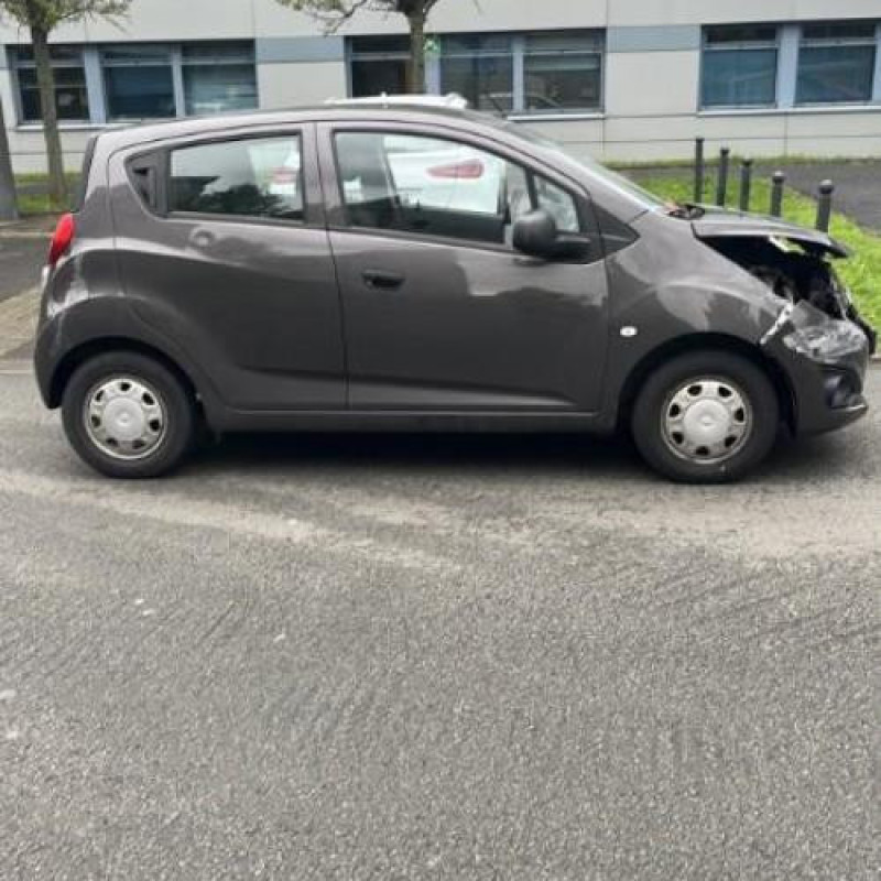 Malle/Hayon arriere CHEVROLET SPARK Photo n°14