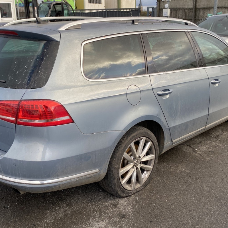 VOLKSWAGEN PASSAT 6 BREAK 3.6 FSI - 24V V6 4 MOTION 4X4 Photo n°3